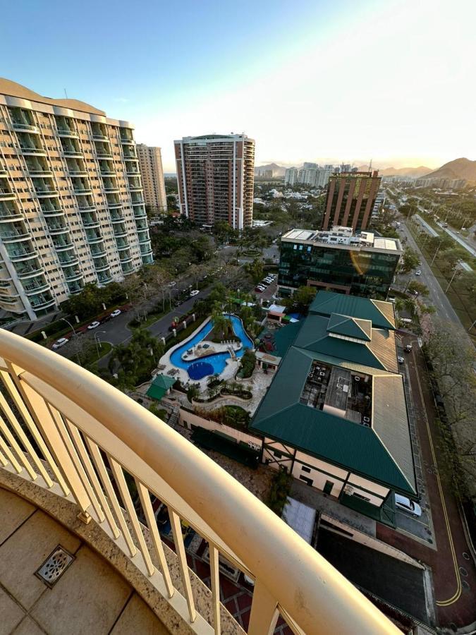 Flat Com Vista Panoramica -15- Na Barra Da Tijuca - Estacionamento Gratuito - Frigobar - Ar Condicionado - Piscina - Academia - Balsa Para Praia Gratis - Varanda - Vista Parcial Mar E Lagoa Рио-де-Жанейро Экстерьер фото