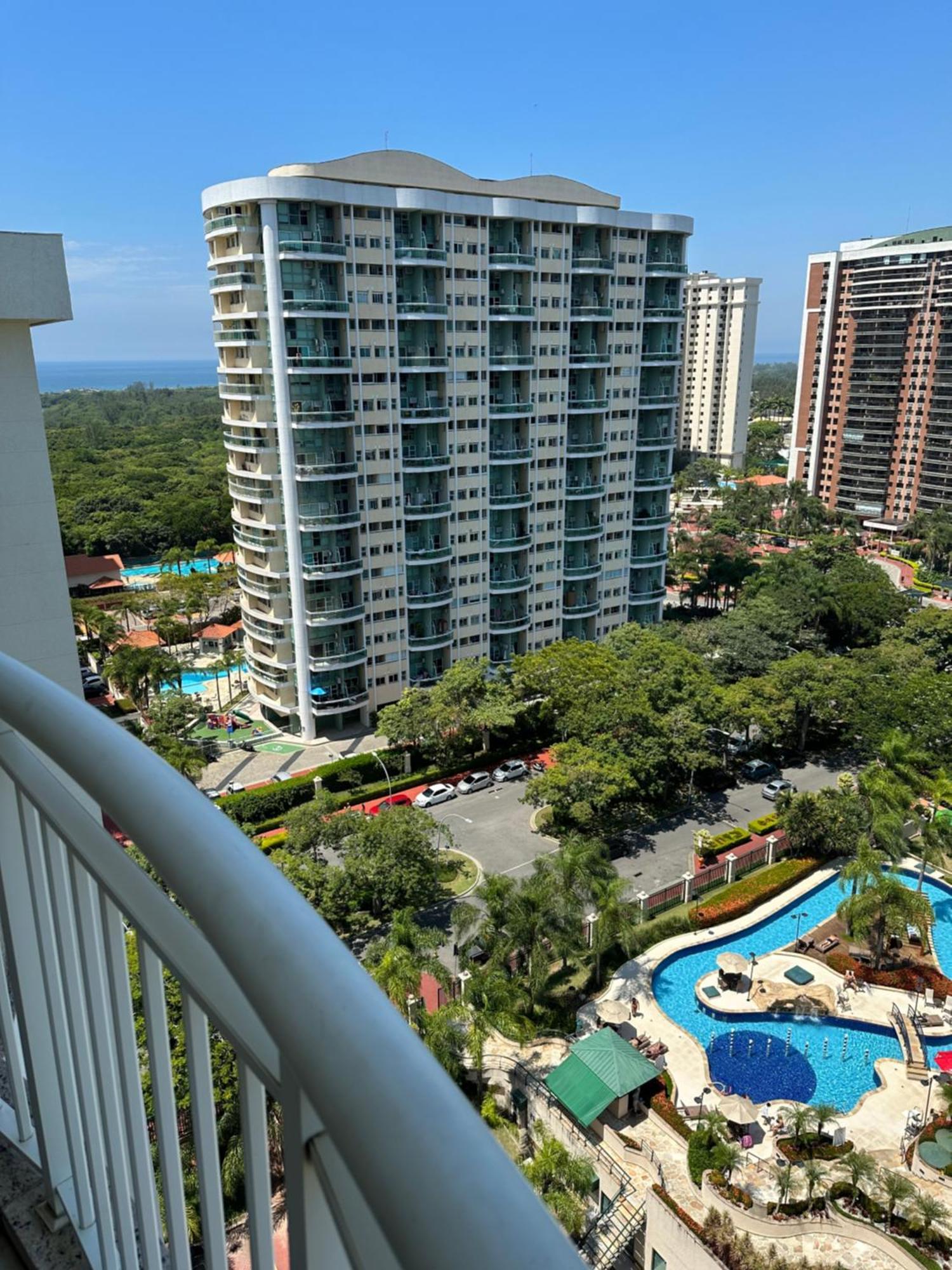 Flat Com Vista Panoramica -15- Na Barra Da Tijuca - Estacionamento Gratuito - Frigobar - Ar Condicionado - Piscina - Academia - Balsa Para Praia Gratis - Varanda - Vista Parcial Mar E Lagoa Рио-де-Жанейро Экстерьер фото